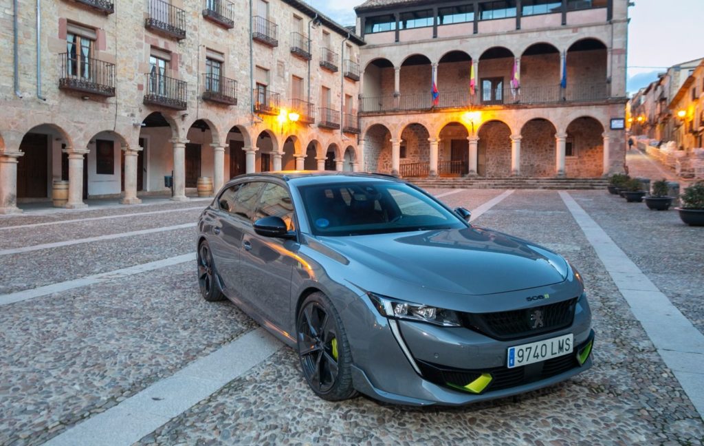 Foto de Peugeot elige Sigüenza para presentar su nuevo modelo 508