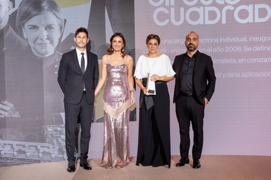 Foto de Entrega Premio Interiores al Mejor Baño de Autor 2021