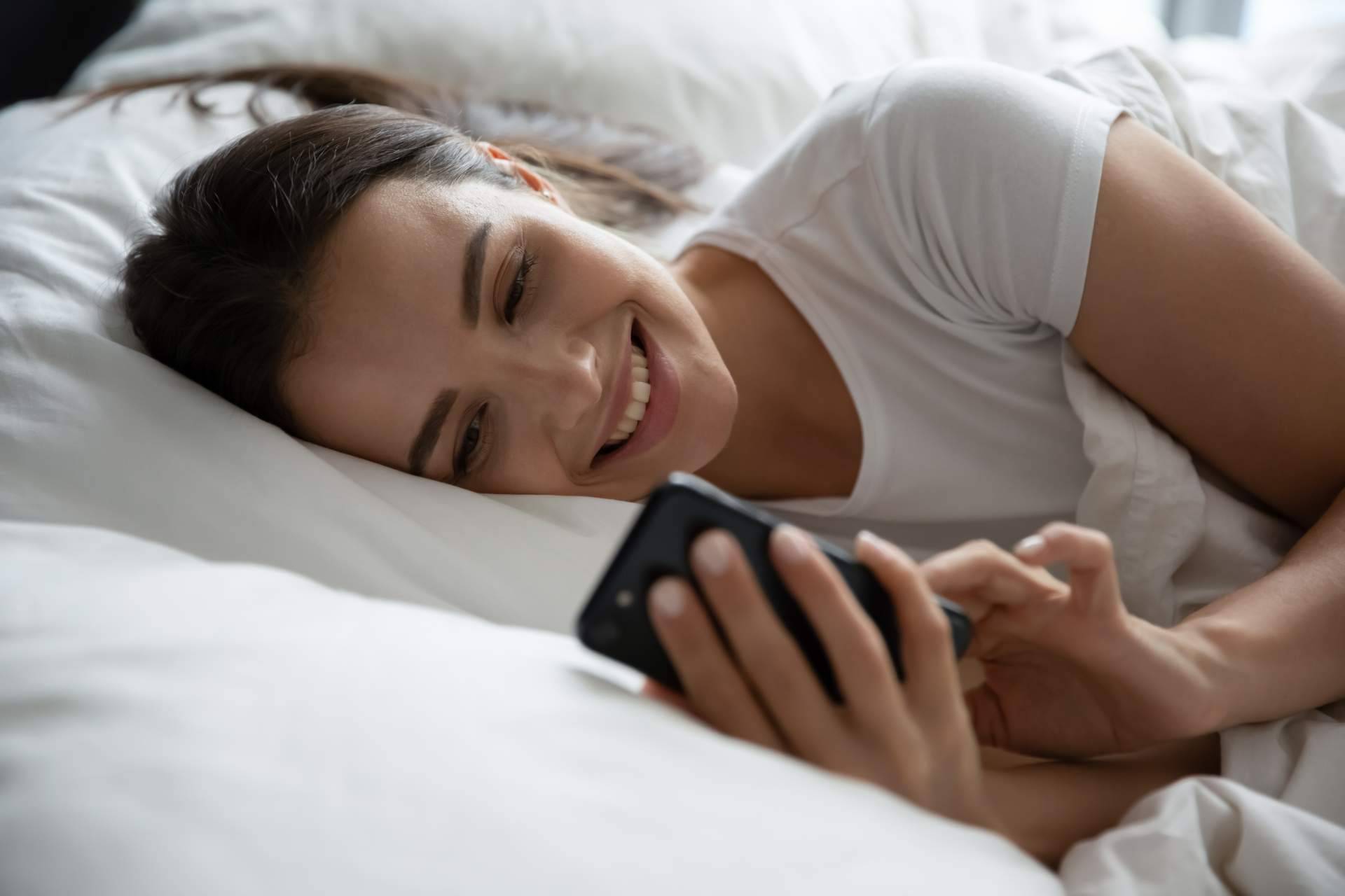 Línea erótica como alternativa a OnlyFans