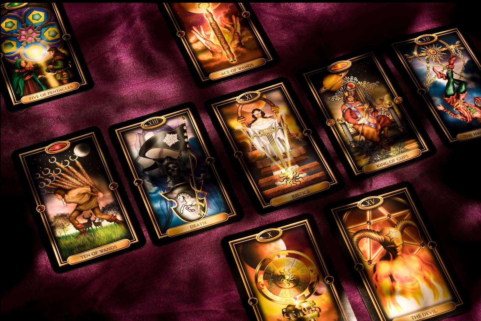 ¿Cómo elegir un buen tarotista online?, por Tarot Gitano